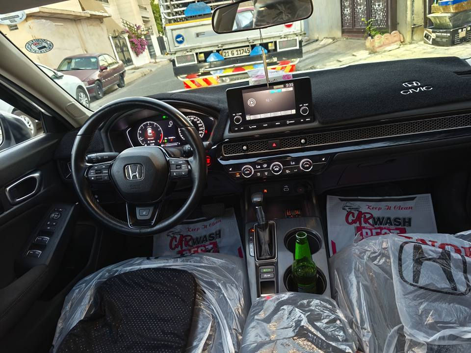 هوندا سيفيك ياباني اصلي
موديل 2024 فول مواصفات 
محرك 2000 بانزين تنفس طبيعي 
تحكم ستيرن 
بصمه 
تشغيل عن بعد 
دخول ذكي 
Auto stop
تحديد مسار 
فتحة سقف 
كشنات الامامي + ستيرن تدفئة 
كشن تچوه بالخلف 
ماشية 60 الف كيلومتر 
وبقية المواصفات المعروفة 
ضررها فقط طخة خفيفة بالصندوق تحت الرقم فقط معجون والصندوق كلير بشرط 
البراكيت مالت الشاصي رصعه خفيفة الايرباكات وضع الشركة بشرط
غير هذا كلشي شرط سيارة نظيفة بمعنى الكلمة 
مرقمة وكاملة 

مكان السيارة كركوك 
***********
متوفر واتساب كركوك, العراق
