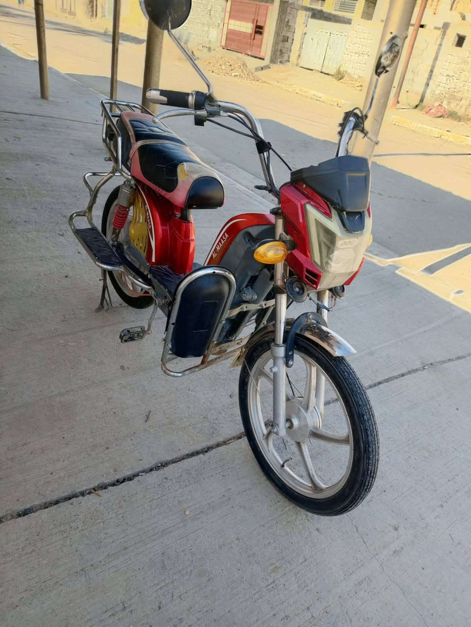 السلام عليكم ماطور شحن للبيع خمسه بطاريات بعده جديد بطارياته يقرن عشره السعر. 275 وبي مجال بصيط المكان فلوجه رقم هاتف / ***********
