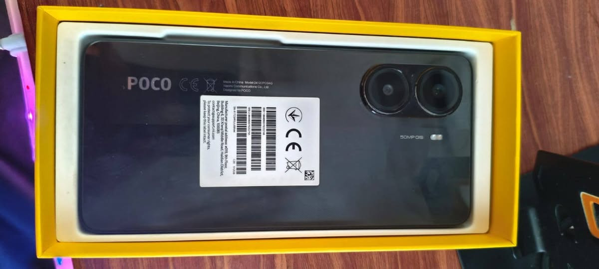 السلام عليكم جهاز للبيع POCO X7 Pro الذاكره 512 العشوائي 16 الجهاز نضيف بعده جديد علا نضافته الجهاز مستعمل 4 اشهر  السعر 345 وبي مجال مستعجل حيلل 
الاتصال علا هاذه الرقام 
***********
*********** واتساب
