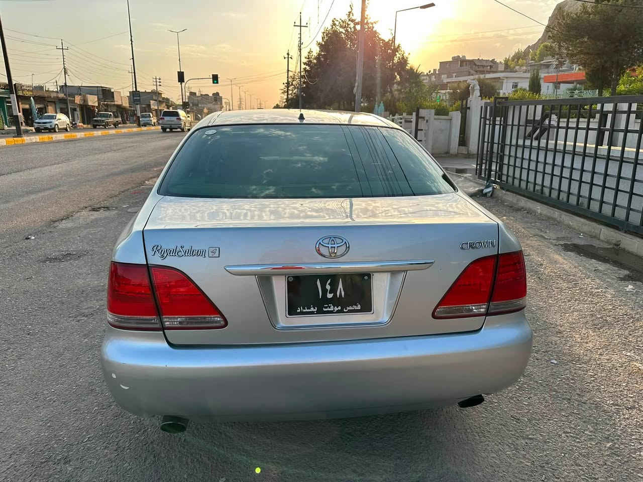 شاهانە موس ٢٠٠٥ سلڤەر
کۆد و بارکۆدی هەیە
گێڕ و مەکینە گەورە ١٨٢
٣ دووگمە
پەردە
کوشن جڵد و هیتەر 
٤ کوشن کارەبا
سەلاجە
مەرکەزی 
ڕادار
بێ مەسرەفە سەیارەکە
هەموو گیانی بەشەرت 
٢ پارچە بۆیاخی ئەوروپایە

سەیدسادق 
***********
