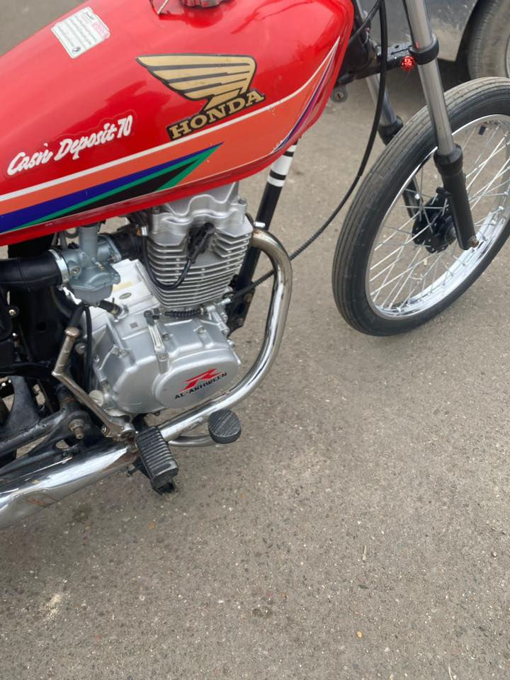 سلام عليكم دراجه مكينه رابيدو شاصي نامه أدوات للبيع ب 600 وبيها مجال قليل مكاني ام قصر وشراي يتصل علا هاذ الرقم ***********
