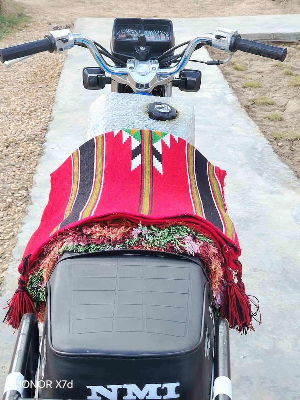 شباب دراجه نامه شلامجه بلادللبيع اومراوس موديل 22 اوراق اصولي دراجه كهربائيات كلها شغاله ما ناقصها برغي  محرك مفتوح ولفات فقط والباقي كفاله دراجه  السعر خاص والشراي بي خير ويدلل والاستفسار على هذا الرقم *********** بي واتساب مكان بابل القاسم
