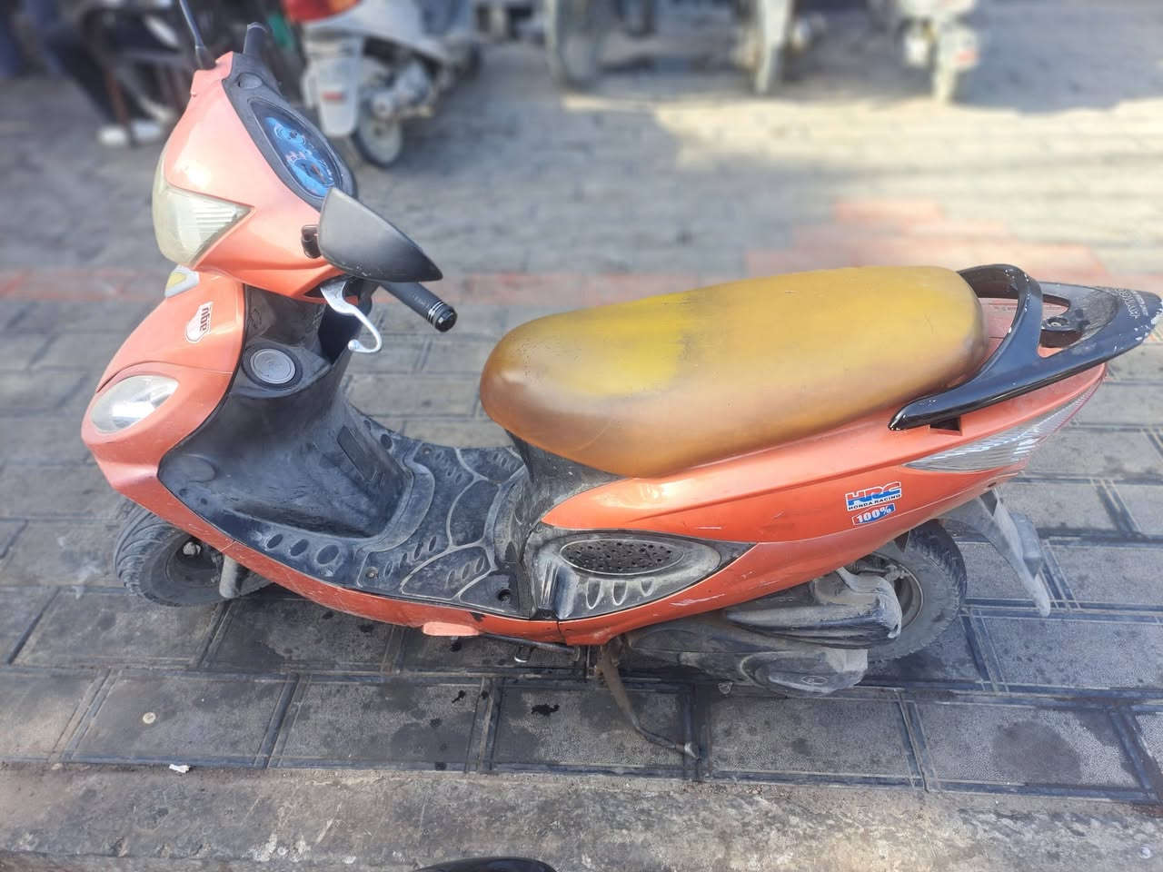 السلام عليكم كامكو للبيع الدراجه حلوه كفرات كهربائي كله شغاله بس المكينه بيه تبخير السعر 450 وبيه مجال مكاني الكاظميه رقمي ***********
