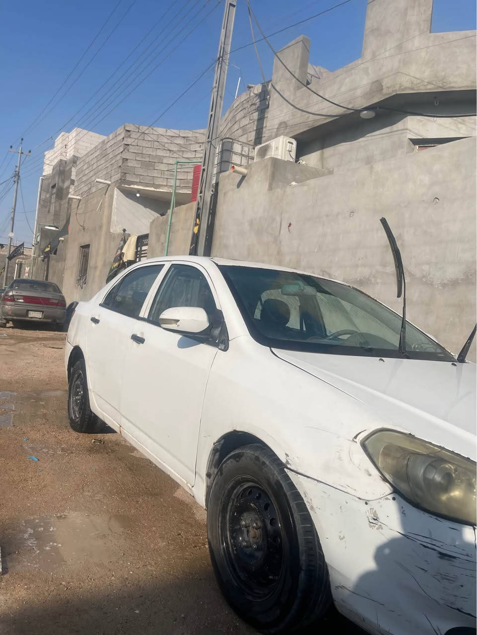 السلام عليكم BYD G3 موديل  2015فول مواصفات بصمة و تشغيل ع  بعد وفتحة  رقم ذي قار مشروع وطني سيارة (نقصها مشط وحدادية صفحة العبري الكدام) مكينة وگير كورلا 1600 وثنينهن خير من الله سنوية 2028 وراعية يريد تحويل  ومصبوغة عام جمالية لا اكثر.  (السيارة بيه ملاحضات بسيطة) السعر 47 وبيها مجال قليل
هـ*********** متواجد مكان السيارة البصرة التنومة البصرة, العراق
