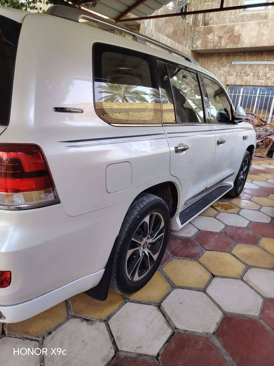 ساز ٢٠٢٠ اصلي 
كشنات تدفئه تبريد 
كاميرات خلفيه اماميه 
بصمات خمسه 
صندوق كهرباء شفط 
سياره مكينه سته 
سياره احلى من الصوره 
والساز معروف.مواصفاته
اصبع بارد فقط ماشية ٧٠
السعر (٥٤٠) ومجال بسيط 
(***********) العنوان بغداد الراشدية
