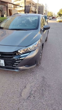 نيسان فيرسا موديل2024 السياره دخول جديد السياره فول من عده الفتحه السي...