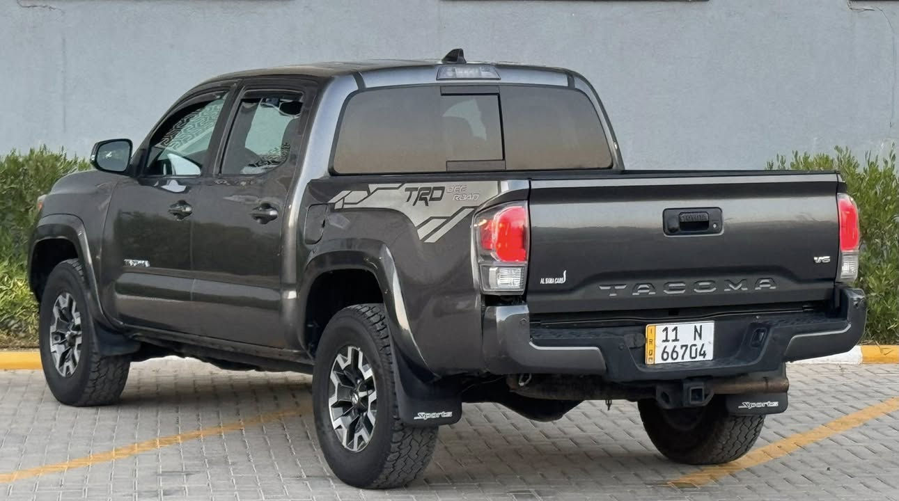 toyota tacoma  2021
تاكوما تي ار دي sr5 2021 ماشية 108 كيلو متر باب طويل بدي قصير المرغوب حادثه من امريكا بنيد وبيها قطع رش كلير من امريكا شرط مكفوله لغد شاصي مواصفات :
-محرك 6 سلندر 3500
-فوريل مع انظمة قيادة
-تغشيل عن بعد
-بصمة ابواب مع بصمة تشغيل
-تبريد بيانو منفصل
-رادار امامي مع جانبي
-شاشة مع كامرة خلفية 
-شاشة معلومات وسطية
-حساسات خلفية
-شاحن لاسلكي
-تحكمات ستيرن 
-جامة بدي كهرباء مع اضائة خلفية
-اشاير بالمرايات
-كرسي كهرباء
-منظومة زينون عالي وناصي
رقم بغداد باسمي هزة وارقام وسنوية جديد سيارة جديده جدا بدون برغي نقص مكاني بغداد حي الجهاد سعر 188 وبيها شي بسيط 
***********
