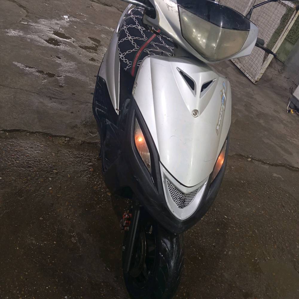 بسبب الوعود الكاذبة تم اعادة نشر دراجة ماكس 140 سعرهة350قفللل
دراجة نضيفة 
كفرات كاملة
ملف جديد
زوج مرايات جديد
باتري جديد
دبلات امامي وخلفي نضيفة
كابريتر نضيفة
مكينة نضيفة
صالنصة بيهة زرف يعني بس يدارلهة لجعة لحيم
كلج خلفي يرادلة تبديل 
نقص ستاند تعليك
وكلوب خلفي
دبل اشاير شغالات
كلوب امامي عالي ناصي شغال 
تجي تفحص وتاخذ عنواني بغداد كريعات 
واذا تحب اراسلني واتساب هاذا رقمي***********
