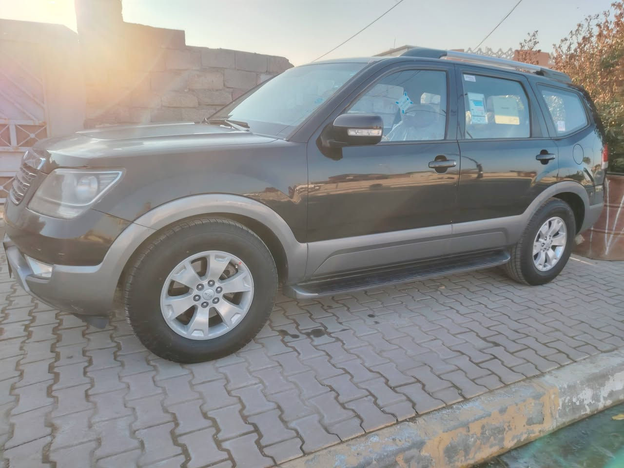 بيع أو مراوس چارجر أو أوباما 
مهافي موديل ١٦ رقم أربيل دولي بأسمي ماشي ١٤٣ الف
بيها قطعتين رش فقط بدون معجون
وارد خليجي السعر ١٥٥ ورقه وبيها مجال قليل
ت ***********  ***********
مكاني الشرقاط
