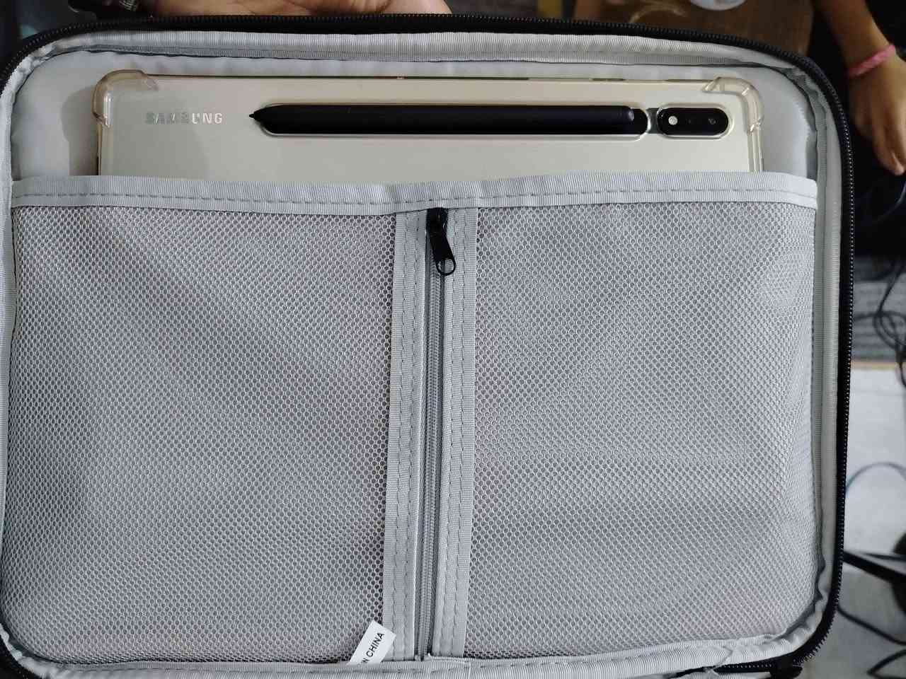 Samsung Galaxy Tab S8
الشاشة: 11 إنش، 120Hz
المعالج: Snapdragon 8 Gen 1
الرام: 8GB
التخزين: 128 GB + microSD
البطارية: 8000mAh، شحن 45W
القلم: S Pen مرفق يحتوي منفذ شريحه
السماعات: 4 سماعات AKG
جهاز قوي جدًا للألعاب، الدراسة، والرسم. البصرة, العراق


**إذا كنت صاحب هذا الإعلان وتريد حذفه لأي سبب، رجاءا أرسل رسالة إلى الدعم الفني**