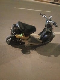 دراجه عبد الحليم شغاله بس تكطع نار)) شاصي مكفول كابريته جديده  السعر65...