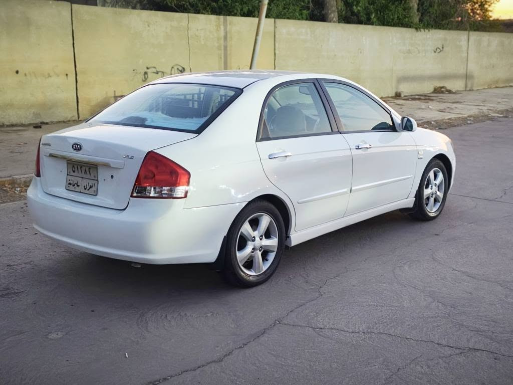 كيا سيراتو 2007 خليجي محرك 1600 دكشن عالي بطاقة بنزين موجود كير و محرك تبريد شرط سيارة كلش جديدة وحلوة بيها شبرين صبغ اسفل رقم خلفي  صونار بالمنشور سعر 86 وبيها مجال *********** عنوان كركوك الحرية.... كركوك, العراق
