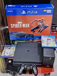 PS4 • نضيف 95٪ • مع ٣ ألعاب