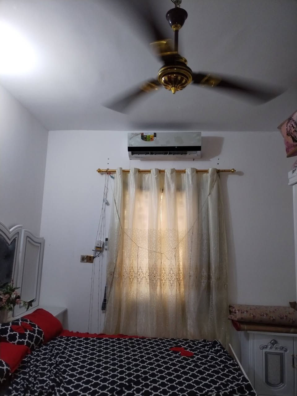بيت زراعي ركن للبيع المساحة 160متر
جاهز للسكن.. البناء بلوك كهربائي عكادة اقل من سنه

متوفر كافة الخدمات من... ماء وكهرباء وامبير

حي الفلاح

بسعر مناسب

باقي التفاصيل والسعر ع هذا الرقم *********** بيه وات ساب
