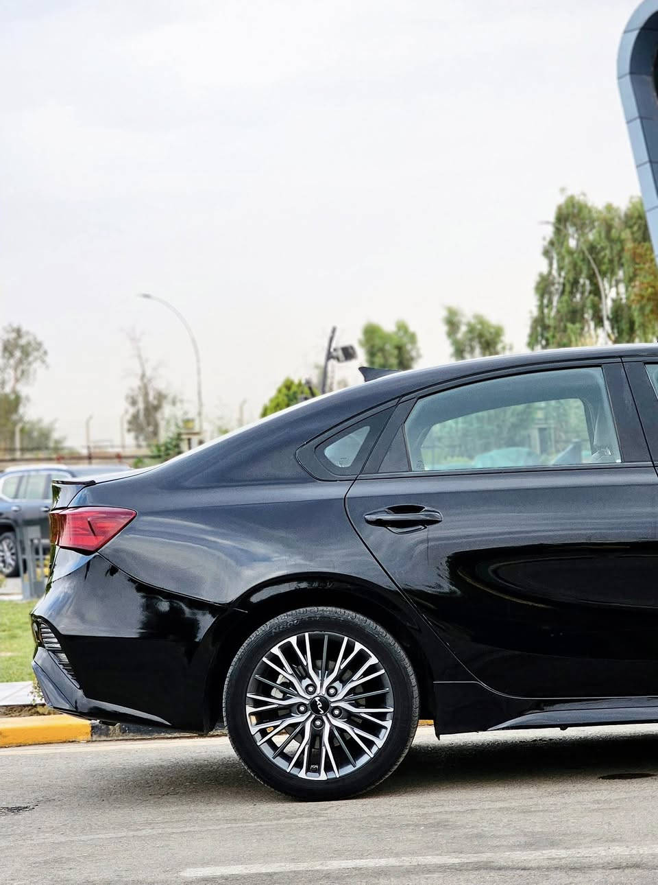 🔴اقرا التفاصيل واتصل كلشي موضح
سلام عليكم للبيع فقط بدون مراوس كيا فورتي جيتي لاين GT line موديل 2022 

فول عدا الفتحه
رقم اربيل 
ماشي 21 الف 
المحرك 2000 دوش المرغوب
شاشة كبيرة تدعم الكاربلي 
كاميرا خلفية 
فول رادارات امامية وبالمري
تحديد المسار وسرعة
تحكمات استيرن جهتين
عدة أنظمة قيادة 
داخل فول اسود جلد وقماش
لايتات زينون
ويل 17 
بصمة تشغيل عن بعد

🟢 ضرر امريكا جاملغ الخلفي جهة السايق + صار بيها صبغ بالعراق بنيد وجاملغ الخلفي جهة اليمين وشويه من الصندوق 
ايرباكات طاكه ومصلح
بدون شواصي 
بدون دواخل
السيارة مصلحة مضبوط

☑️رقم الشاصي 

3KPF54AD9NE442231

السعر 138$ مجال بسيط

للاستفسار *********** اتصال او واتساب 
وخاص

مكان السيارة موصل
