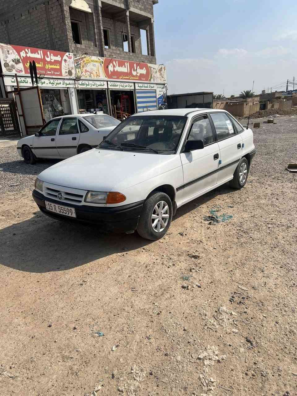 اوبل استره. مديل ٩٣ محرك ١٦٠٠ نضيفه كلش سياره  مال جناي صدر جديد كير محرك بشرط تاير جديد خويس قطره مابيها. دواخلها كلش نضيفه ع وضع الشركه. سياره دوسه وهلال بدايه تنمل وشتغلتهن جديد.  سياره. كاش نضيفه
مكاني تكريت. السعر ٤٩ وبيها مجال بصيط ***********
