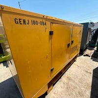 بيركنز 110Kva • كاتم صوت • ساعات عمل قليلة