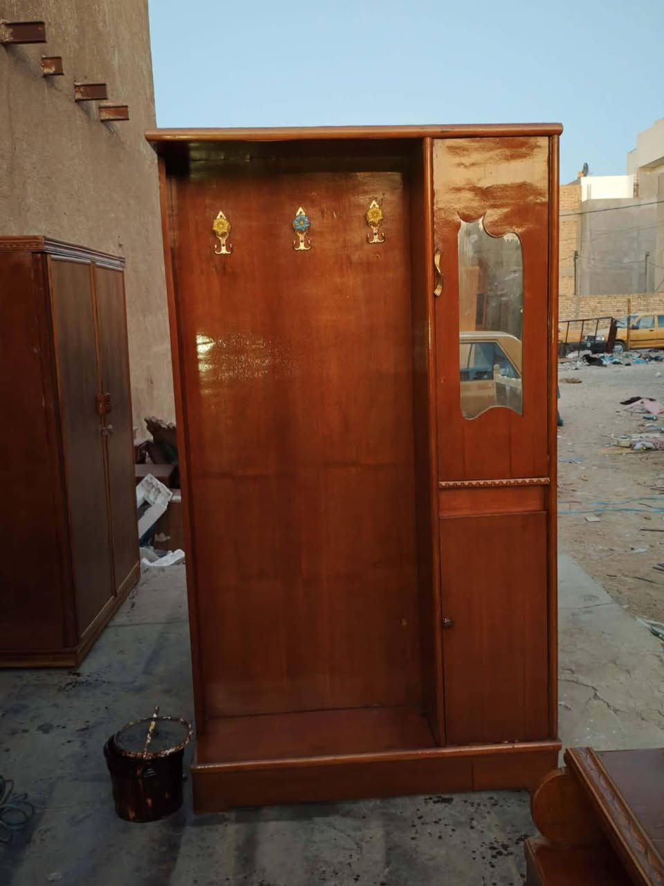 غرفه ام الخمسه مستعمله
السعر  ٣٢٥
للحجز والاستفسار الاتصال ع الرقم واتساب ***********   أو زيارة موقعنا الكائن في سوق الديوانية الكبير سوق هرج
