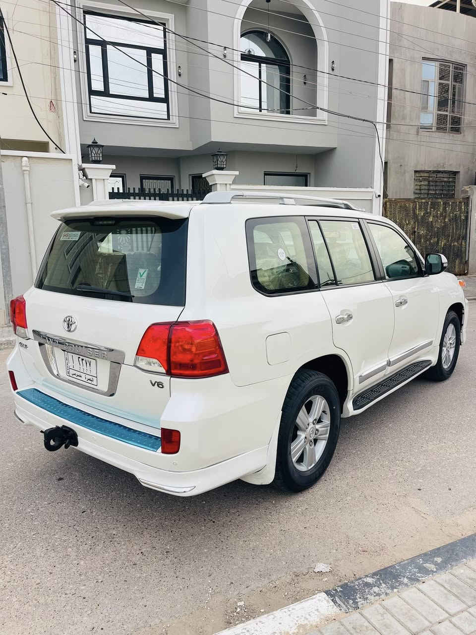 سلام عليكم
للبيع او مراوس حسب القناعه 
لاندكروز GXR 2013 ساز ماشيه 87 اصل 
مكفوله ضربه وصبغ وتبديل 
محرك وكير مكفول سياره جاهزه تخم تاير دنلوب ياباني غرفته جديده بدون تشققات 
مكفوله من الزنجار او الخياس بالابواب 
شاشه وكامرتين امامي خلفي وحساس خلفي وفتحه وتحكم ستيرا ٣ قطع تبريد وثلاجه ٧ راكب رقم بصره رباعي 2377 وبقيه المواصفات معروفه 
مكاني البصره الجبيله قرب مول بصره تايم 
للاستفسار 
***********
