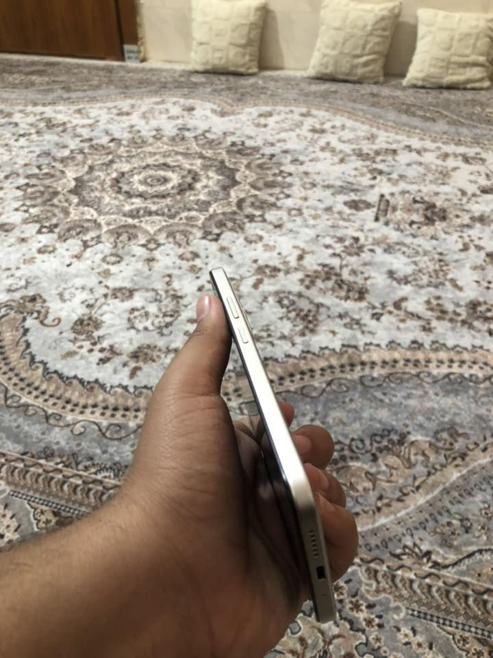 السلام عليكم 
ريدمي 15 للبيع
الجهاز مستخدم اسبوعين فقط جديد
الملحقات(كارتونة +الشاحن الاصلي+كفر)
الجهاز يدعم الشحن السريع بقدرة33W
ذاكرة256
عشوائية 8+8
كامرة50MP
شاشة144H
العنوان: كربلاء 
السعر230وبي مجال
للتواصل:***********
