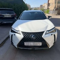 لكزز ux وارد كندي ماشيه 24 استخدام بيت رقم بغداد موديل 2023 بدون ايربا...