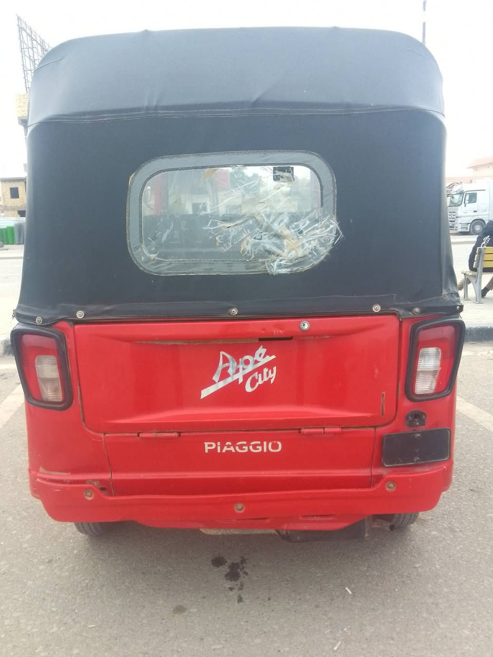 اسلام عليكم تكتك ابياجو لبيع اوراق السعر 3مليون الاتصال على الرقم *********** التكتك بلعماره
