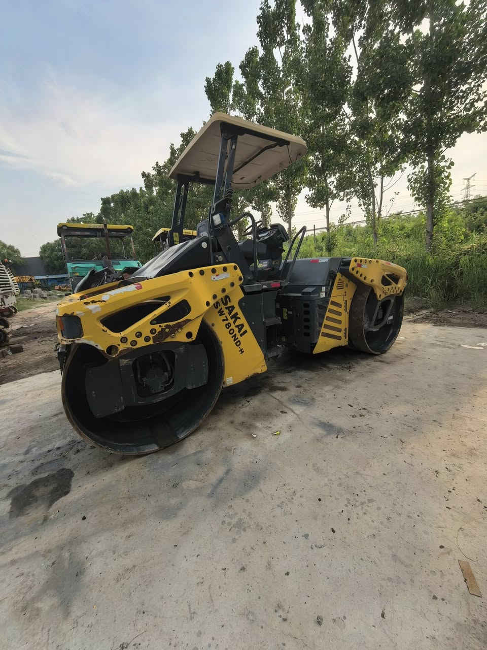 Selling Sakai 780 double steel wheels, Isuzu four cylinder engine WhatsApp:+86 18921799966 WeChat: 18260713835


**إذا كنت صاحب هذا الإعلان وتريد حذفه لأي سبب، رجاءا أرسل رسالة إلى الدعم الفني**