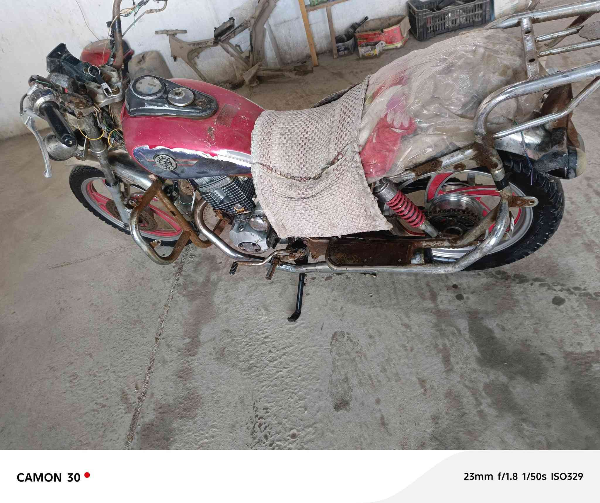 دراجه جوندا كلك 2012 للبيع شغاله سيف كهربائيات السعر 160 حله سياحي***********
