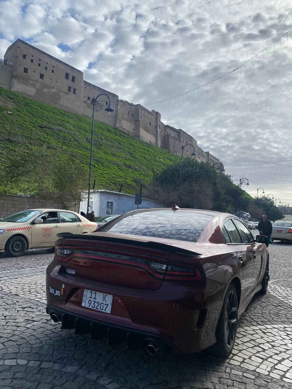 🚗 للبيع  تشارجر GT موديل 2023
 
🔹 الموديل: 2023
🔹 الفئة: GT
🔹 المحرك: 6 سلندر ( تو ويل )
🔹 الممشى: 27 ألف 
🔹 حالة السيارة: ممتازة جداً، بحالة الزيرو

✅ رقم بغداد وباسمي
✅ التحويل ثاني يوم
✅ حادثة قطعة واحدة فقط (الجاملغ الأيسر) 
صور الحادث بل منشور
✅ السيارة نظيفة وجاهزة للفحص والمعاينة

💰 السعر: 260 بي مجال

📍 المكان: كربلاء

📞 للتواصل: ***********

ملاحظة: السيارة استخدام مرتب ومحافظ عليها،

