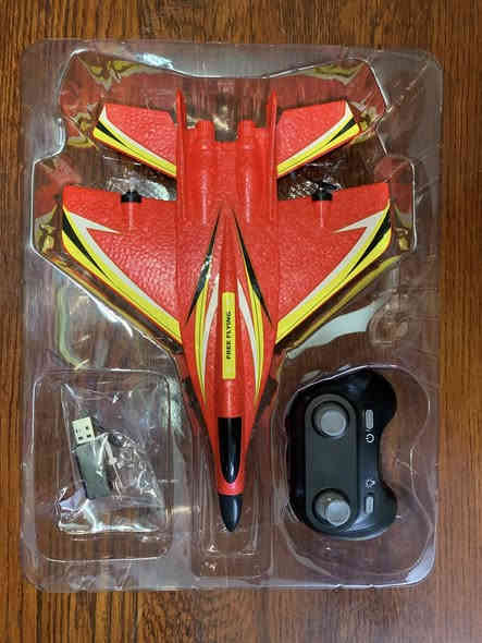 طائرة تحكم عن بعد ✈️🎮
مناسبة للفئة العمرية : +14 سنة
مدى التحكم عن بعد ممتاز 
خفيفه الوزن ومقاومة للكسر 
سهلة التحكم 
تشغيلها بسيط 
منفذ الشحن USB
للاستفسار الاتصال على الرقم : *********** ☎️
