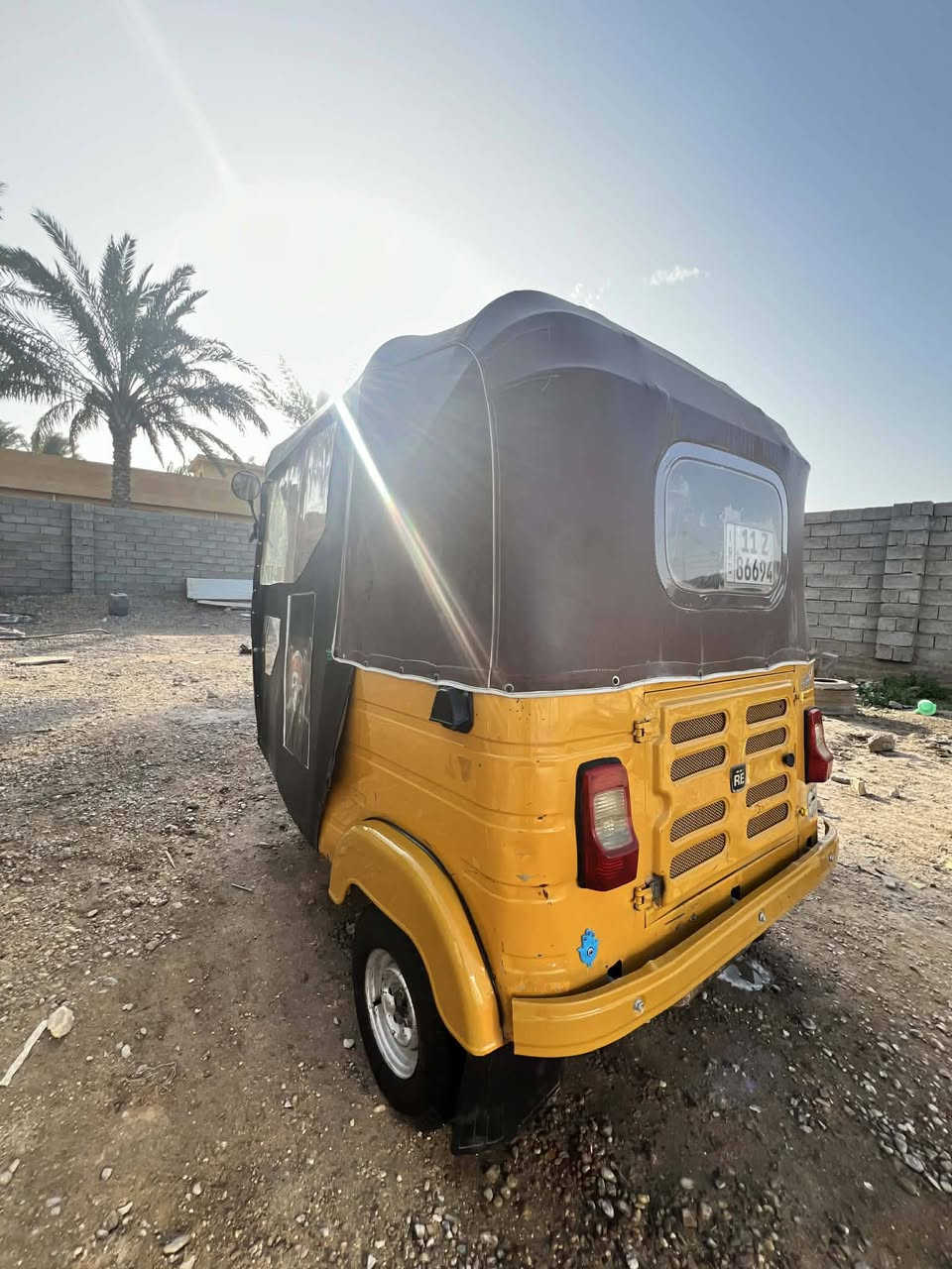 السلام عليكم تكتك البيع موديل 2019 مرقمه جاهزه 
مكينه خير من الله مكاني بغداد  
الاتصال ***********
