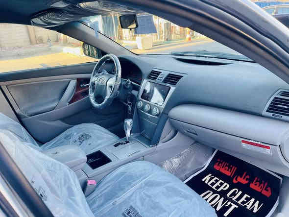 سلام عليكم            
📟فيديو قبل صبغ مرفق 📟
عندي كامري 2007 شكل 2011 يعني شكل لافلون رقم نكليزي          مشروع وطني تحويل باي مكان يعجبك 

                      🏠مكان سياره بغداد كراده مريم 🏠
مواصفات 
تحكمات ستيرن 
شاشه تاب     كشافات امامي    لايت زنون اصلي 
تبريد ممتاز جدا       ويل كب 16 عتيادي 
مكينه 2400           داخل مخمل 
باقي المواصفات معروفه عتياديه سياره 
ملاحظه 
وارد امريكي  جاملغ بنيد 
عندي فيديو قبل صبغ  جان بي جراد وملاحظات وصبغته 
                 حزام وقماره رش بس جيلاتين شفاف حمايه 
                          سياره مجهزه من كل نواحي    
    سعر 91$ بي مجال حق العمله 
                            هاتف ‭0773 040 1060‬
