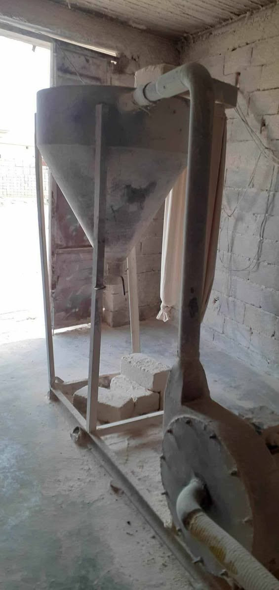 سلام عليكم للبيع طاحونه جاهزه وشغاله المكان بيجي البوطعمه للستفسار ***********
