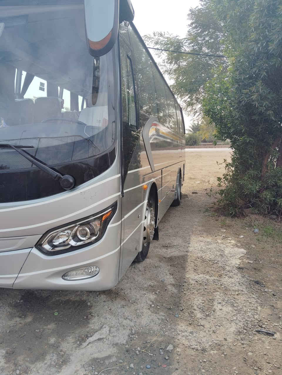 السلام عليكم باص صيني جهزا للعمل تاير ومكينه وتبريد دوشمه وبردات وحداديه 2018 الاتصال***********
