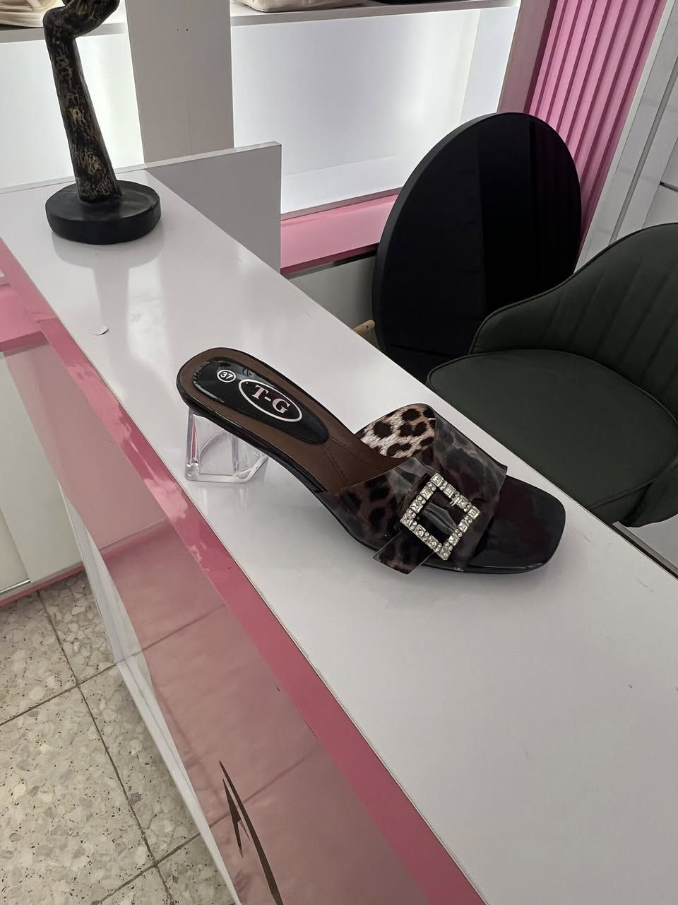 🍒الاسم الجديد  ناي.  نسائي فقط🍒
 
العنوان بسمايه الشارع العام 

ملاحظه لا نتعامل بالبضاعه. الشعبيه اطلاقآ  👍
فقط اجود النوعيات  كوالتي عالي ماركات معروفه 
1حقائب 2شوزات رياضي 3كعوب 4فلات 5 سليبرات  

 نموذج من البضاعه


**إذا كنت صاحب هذا الإعلان وتريد حذفه لأي سبب، رجاءا أرسل رسالة إلى الدعم الفني**