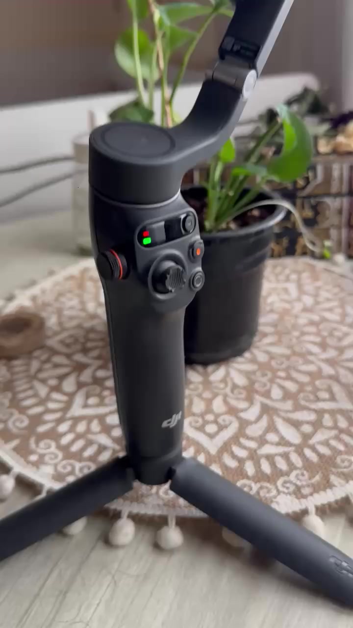 للبيع مثبت موبايل DJI أصلي 📸
نظيف كلش، استعمال قليل وما بيه أي عيب

يشتغل 100% والتثبيت قوي

يناسب تصوير الفيديوهات، الريلز، الستوري، تيك توك

خفيف وسهل الحمل

يجي ويا كل ملحقاته الأصلية والباكيت

السبب: ما محتاجه

📩 التواصل خاص

⸻البصره


**إذا كنت صاحب هذا الإعلان وتريد حذفه لأي سبب، رجاءا أرسل رسالة إلى الدعم الفني**