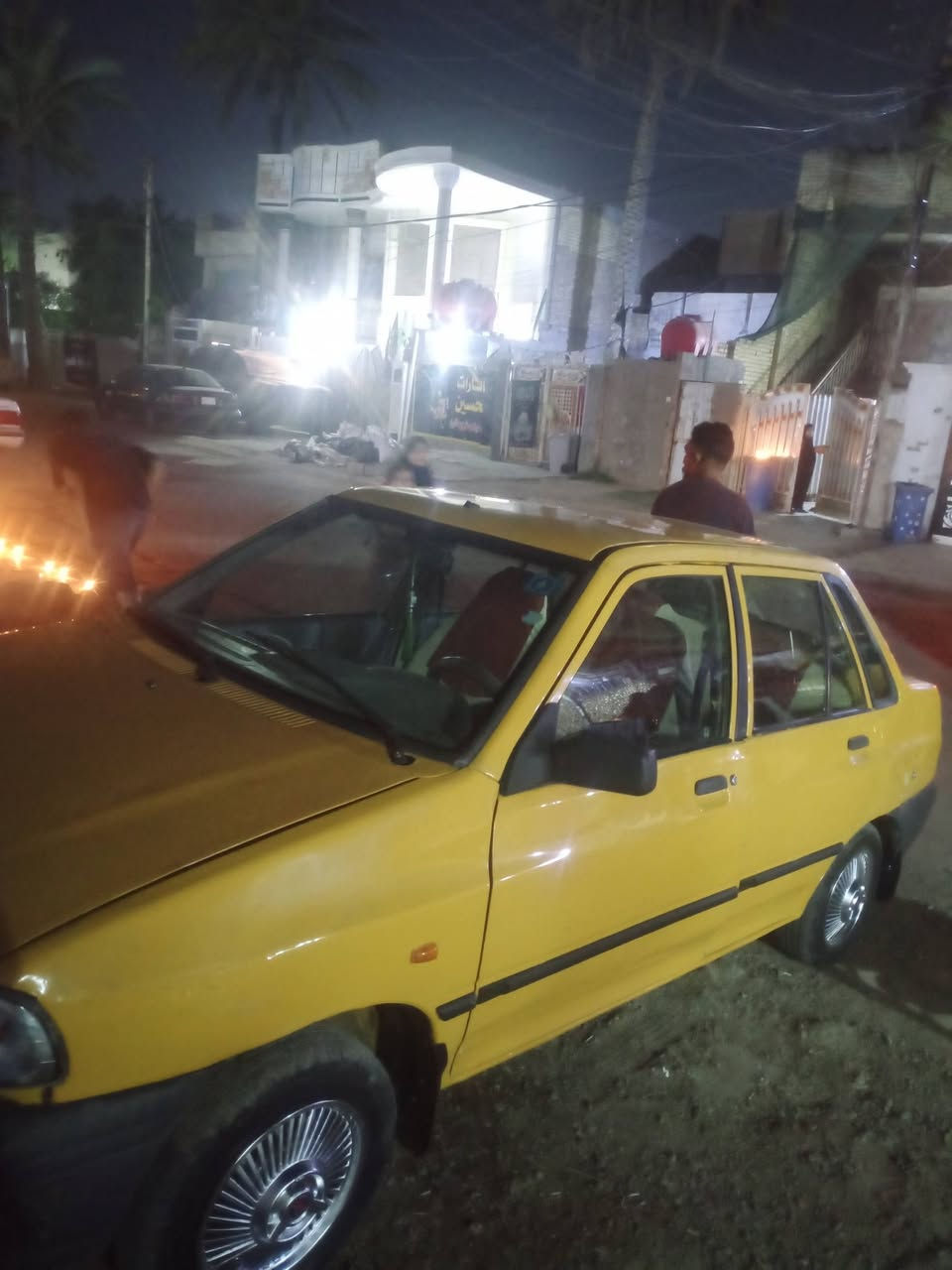موديل 12 مكينه وكير خير من الله شواصي نظاف السياره بلاديه بدون صبغ رقم نكليزي مصفره هيه وغرامات تحويل مباشر السعر 22 وبيهه مجال قليل  مكان السياره الشعب حي اور ***********
