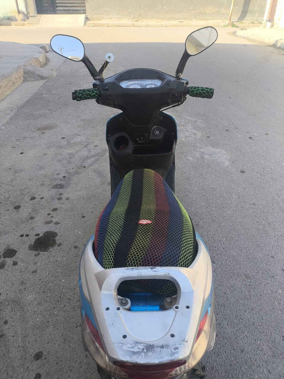 السلام عليكم دراجه سايم ابو عيون شغال كامل كهربائيات شغاله
السعر 400 وبي مجال


**إذا كنت صاحب هذا الإعلان وتريد حذفه لأي سبب، رجاءا أرسل رسالة إلى الدعم الفني**