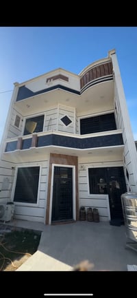 عقار للبيع مساحة 200 م واجهة 7م  نزال28م  تفاصيل البيت 🏠   5 غرف نوم 👉...