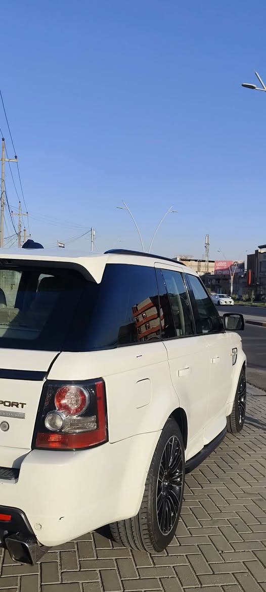 رانج روفر سبورت سوبر بدون ضربة او صبغ 
2007محدث 2013 فول 
مكينه سوبر جديده 
سياره جاهزة رقم بغداد تحويل مباشر 
السعر125مكان البصرة ابو الخصيب 
*********** البصرة, العراق
