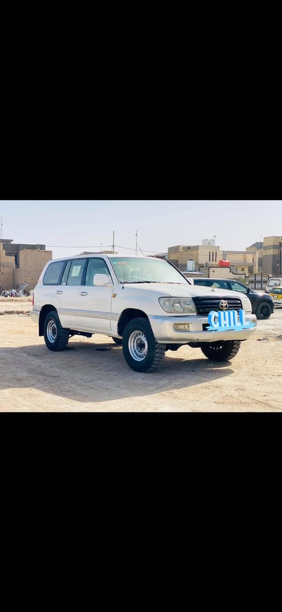 الاندكروز تيوتا ٢٠٠٢
محرك كير شرط ٦ سلندر بلاد كير عادي بلاد
سنوية جديده لغايه ٣٠ ورقم انكليزي جديد متوم طبق الاصل 
تخم تاير جديد جبليات جدد حداديه جديده
كهربائيات شغاله دواخله نظيفه مرتبه سيارة
السعر 60 ورقه وبيها مجال الشراي بسيط
مراوس حسب قناعه المكان السماوه جربوعيه
***********
