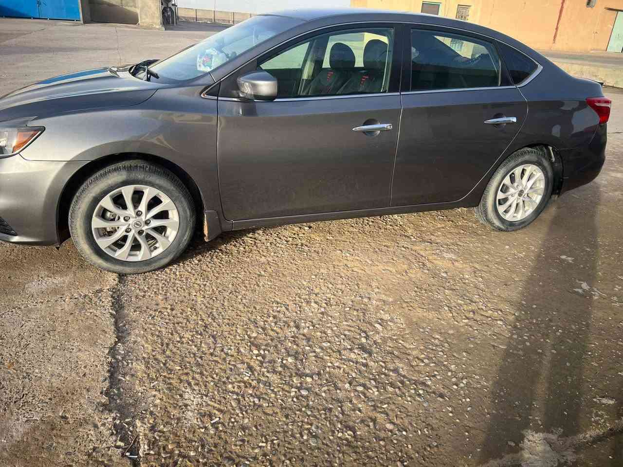اللبيع سياره نيسان سنترا2019/ السعر120 /***********
