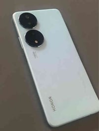 اخوان  عندي هاذه الجهاز هونر X7b ذاكره 256 مبدل فقط شاشه الجهاز كله شغ...