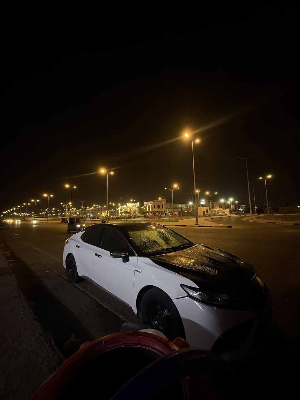 كامري تكسي دبي 2019معلايه2023مواصفاتها معروفه سياره بسمي تحويل ثاني يوم الكير والمحرك كفاله والبطاريه مبدل خلياتها جدد ويحتاجلها برمجه  وسياره بيها نواقص بسيطه مامتواجد وتساب رقمي ***********.  سعرها (110)$
