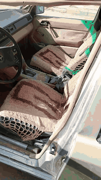 سلام عليكم اخوان سياره مارسدس دب للبيع السعر 22 قفل السياره مامكفوله بس محرك وكير شرط بيه 2500 جديد السنويه مفقوده وبيه بلاغ وعدنه وكاله عامه بيه وراعيه موجود ***********
