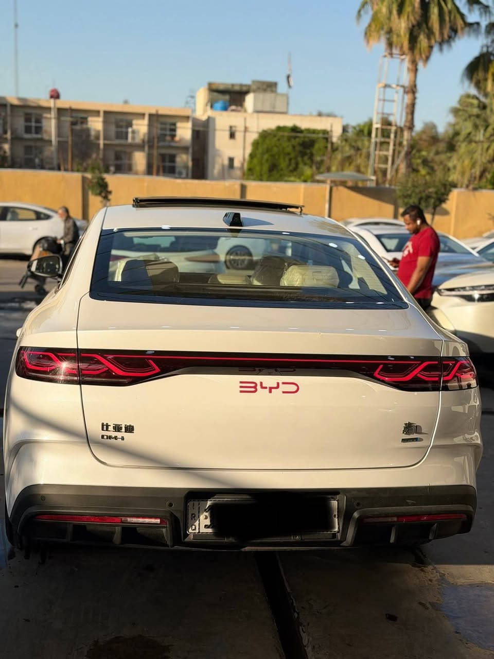 السلام عليكم عندي نفس هذا الموديل بي واي دي الكن ال موديل 25 رقم 📱 بغداد اريد مراوس بااوباما موديل ١٩ او ٢٠ نظيفة وانطي فرق بسيط اخواني من رخصة صورة صاحب السيارة لان ممصور سيارتي هذا نفس موديلها بضبط فول مواصفات عدى الفتحة سياقة ذاتية تركن تطبك وحدها اتو بارك للتواصل عبر واتساب /***********/
