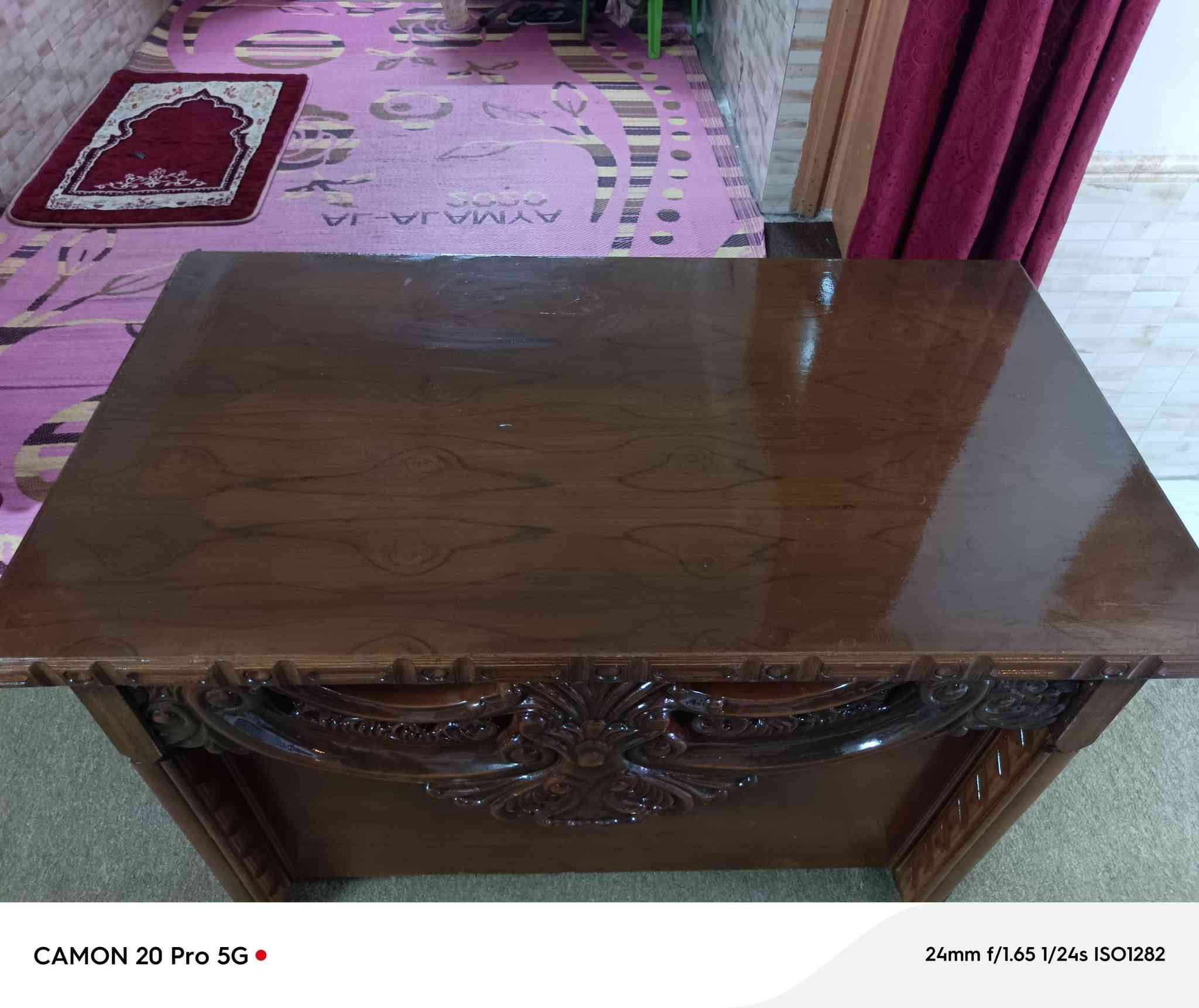 ميز مكتب اخو جديد صاج للبيع التواصل ***********
