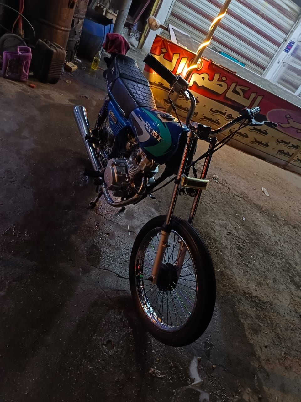 يفعالسلام عليكم دراجه للبيع نامه اوراق شاصي موديل 16ومحرك والغراض 23 دراجه كامله حربيه نضيفه شوفت عينك دراجه كامله من كلشي ضفيره بيه دراجه كلشي ما عايزه مكان بابل الحله السعر 550وبيه مجال للتواصل عل هاذه الرقم ***********وخاص مفتوح
