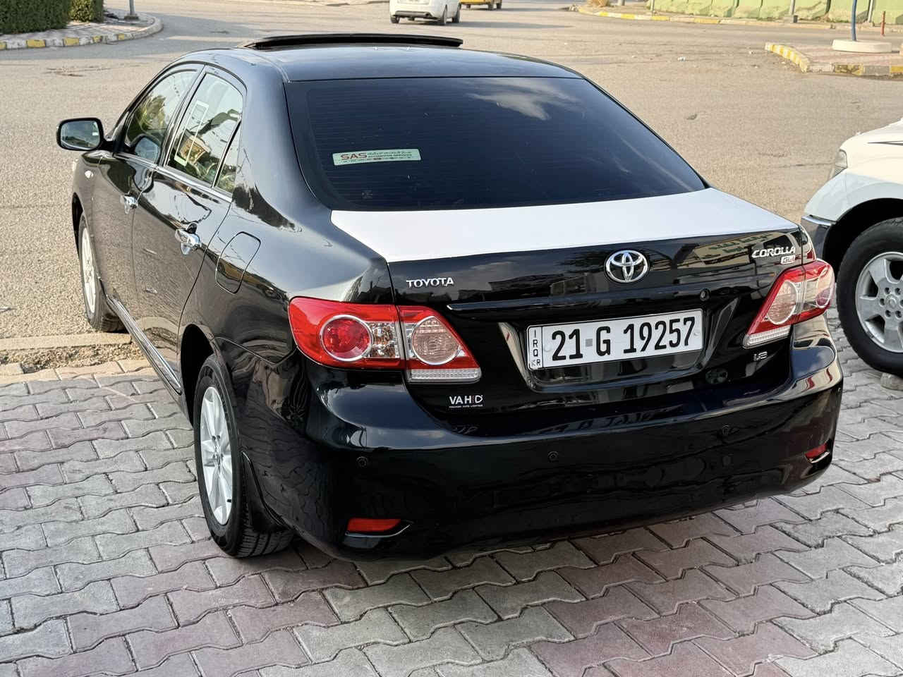 سلام العليكم للبيع تويوتا كورلا 2013 خليجي 
فول عدا جلد فتحه محرك 1.8 
5 ويل كب بلادي 
108 ماشيه مكفوله من بارد وصبغ
عدا جراد قليل بسكف 
رقم سنويه كله جديد 
السعر 145$ بي مجال 
العنوان ديالى خانقين 
للاستفسار ***********
