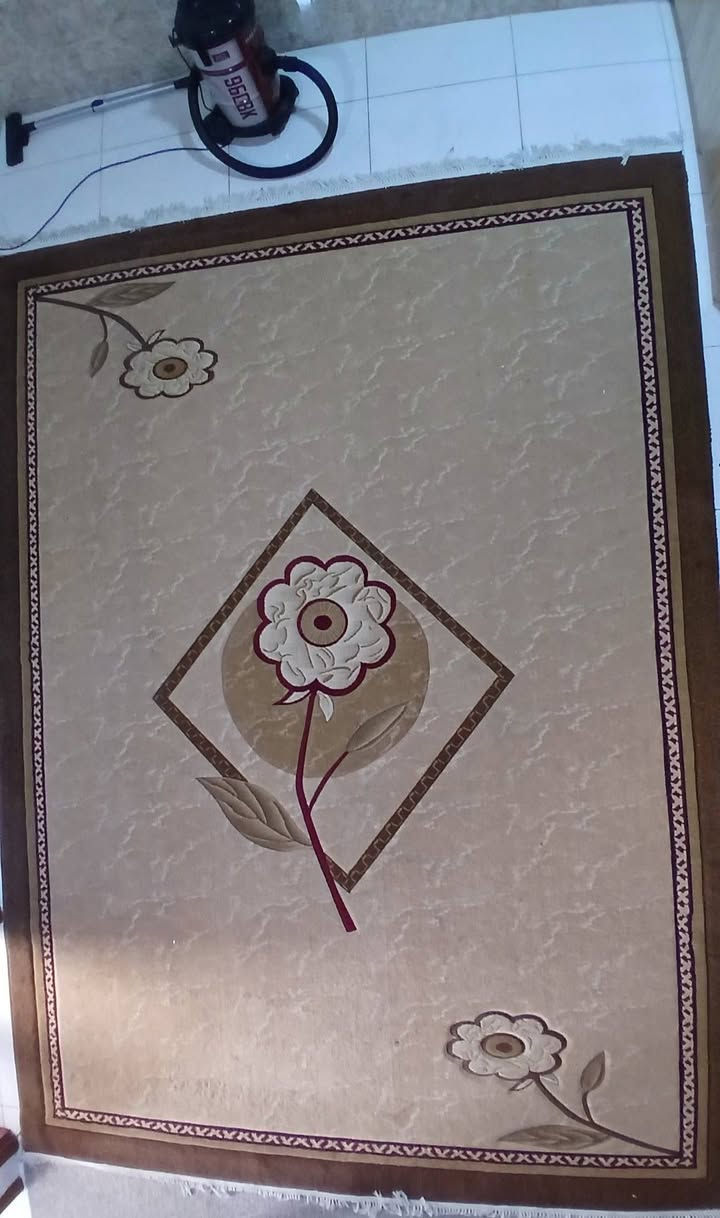 للبيع سجادة كبيرة الرسمة حفر 
4*3


**إذا كنت صاحب هذا الإعلان وتريد حذفه لأي سبب، رجاءا أرسل رسالة إلى الدعم الفني**